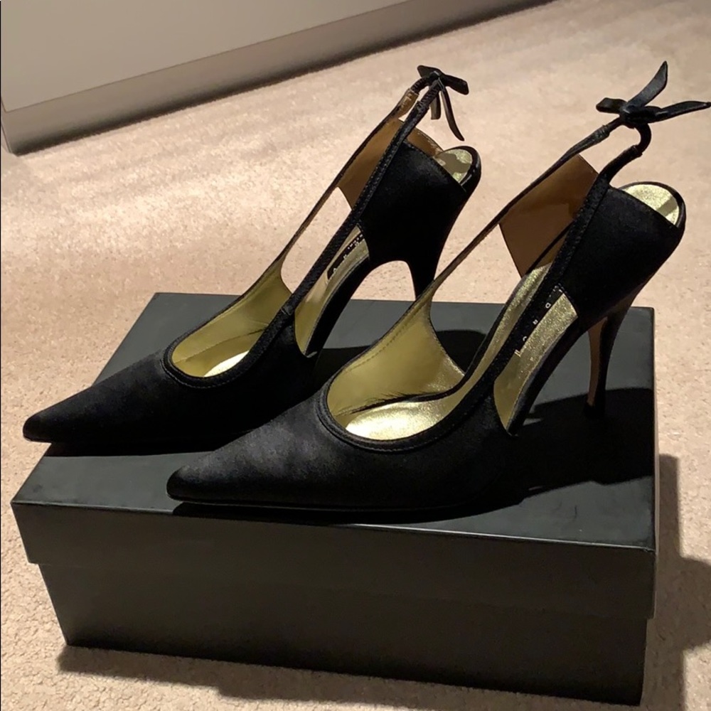 Laundry by Shelli Segal Black Silk Pumps